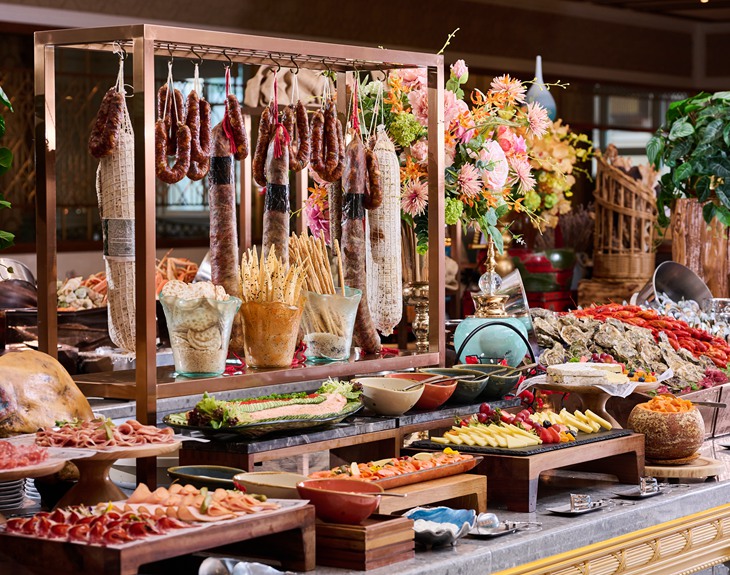 le-buffet_featured-dishes_730x575-9.jpg